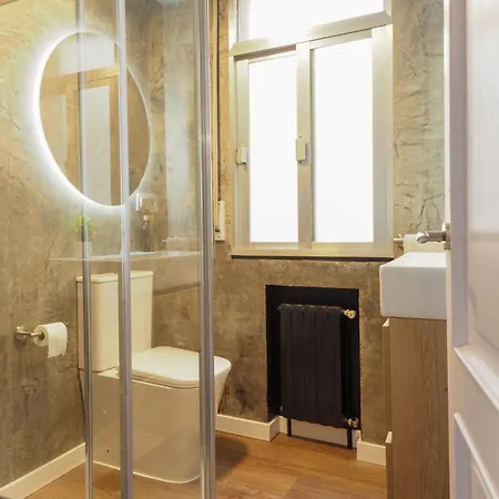 Apartman 5 Bedroom In Downtown Ideal For Groups Lugo