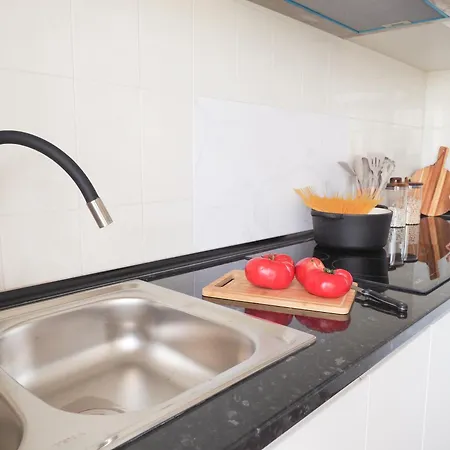 5 Bedroom In Downtown Ideal For Groups