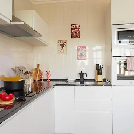 5 Bedroom In Downtown Ideal For Groups Apartman
