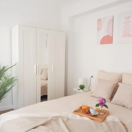 5 Bedroom In Downtown Ideal For Groups Lugo